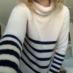 SOFTEST fuzzy striped turtle neck!